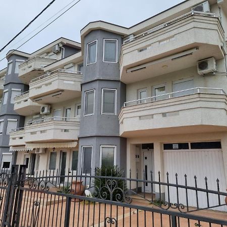 Il Freddo Apartments Ülgün Dış mekan fotoğraf