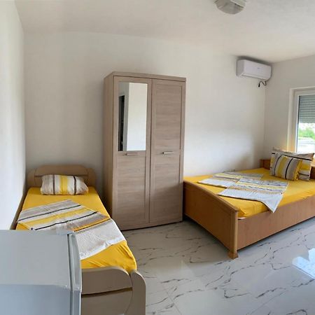Il Freddo Apartments Ülgün Dış mekan fotoğraf